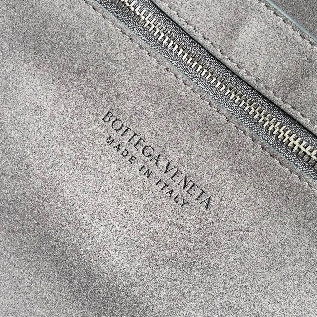 All categories 💚 Authentic bags 💚 BV 2025 new Bottega Veneta large plaid woven men's briefcase